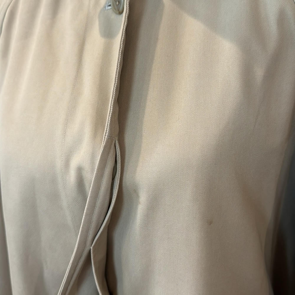 Burberry Tan Trench Coat - Picture 10 of 16